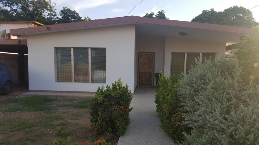 Foto Casa en Alquiler en Maracaibo, Zulia - U$D 160 - CAA125704 - BienesOnLine