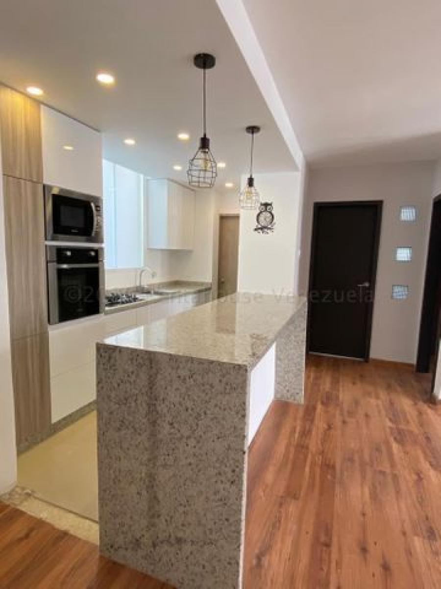 Foto Apartamento en Alquiler en Los Palos Grandes, Distrito Federal - U$D 650 - APA163914 - BienesOnLine