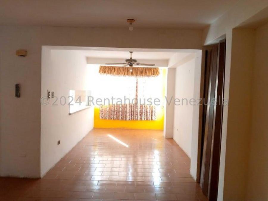 Foto Apartamento en Venta en Coro, Falcn - U$D 10.000 - APV225806 - BienesOnLine