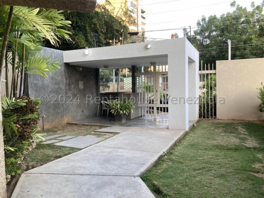 Home in Metric Way