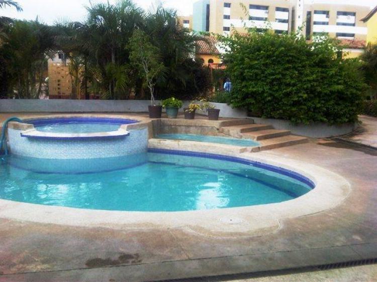 Foto Casa en Alquiler en Valencia, Carabobo - BsF 8.000 - CAA21519 - BienesOnLine