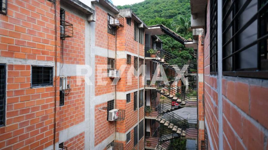 Foto Apartamento en Venta en las chimeneas, Carabobo - U$D 16.000 - APV188807 - BienesOnLine