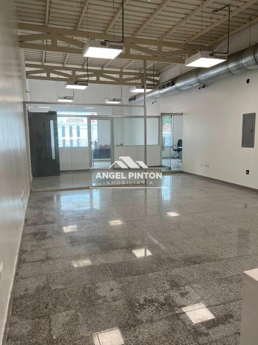 Foto Oficina en Alquiler en Maracaibo, Zulia - U$D 600 - OFA254451 - BienesOnLine