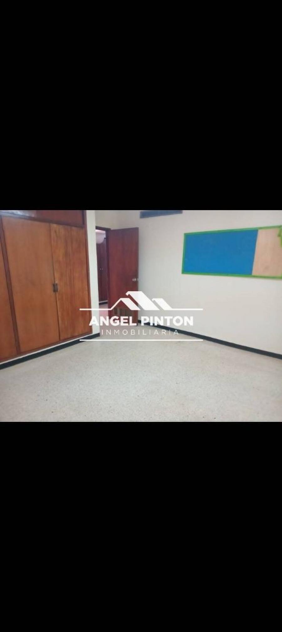 Foto Oficina en Alquiler en Este, Maracaibo, Zulia - U$D 100 - OFA249526 - BienesOnLine