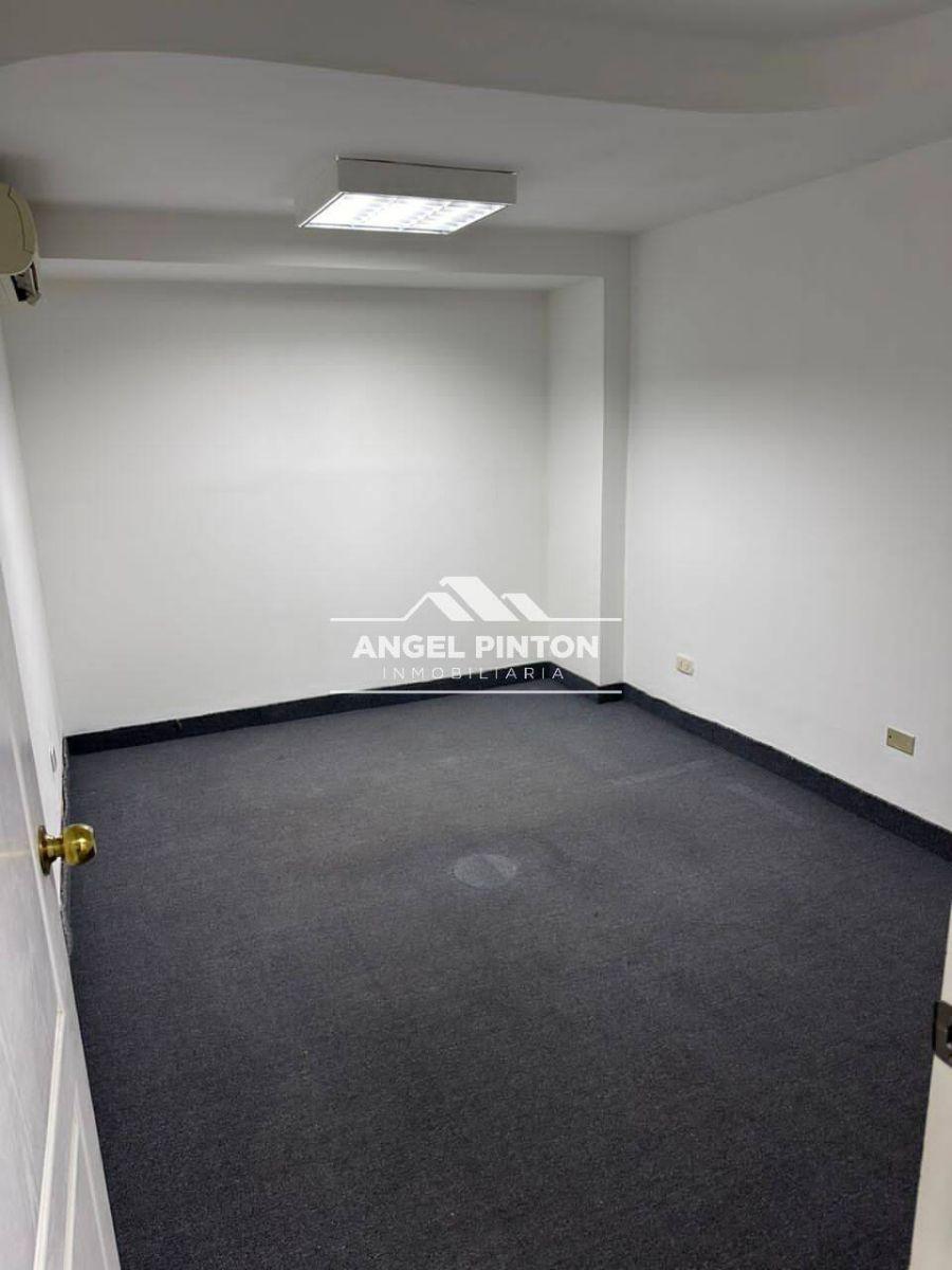 Foto Oficina en Alquiler en Avenida Bella Vista, Maracaibo, Zulia - U$D 300 - OFA225429 - BienesOnLine