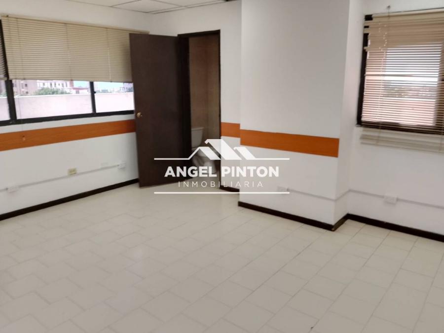 Foto Oficina en Alquiler en Este, Maracaibo, Zulia - U$D 450 - OFA249467 - BienesOnLine
