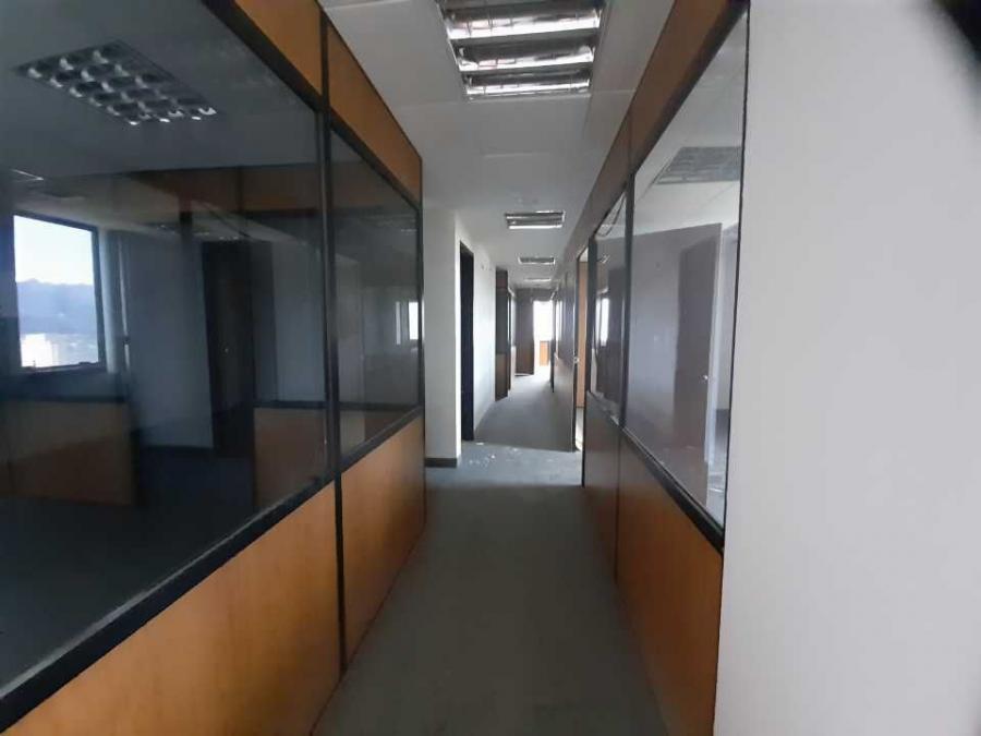 Foto Oficina en Alquiler en Valencia, Valencia, Carabobo - OFA211024 - BienesOnLine