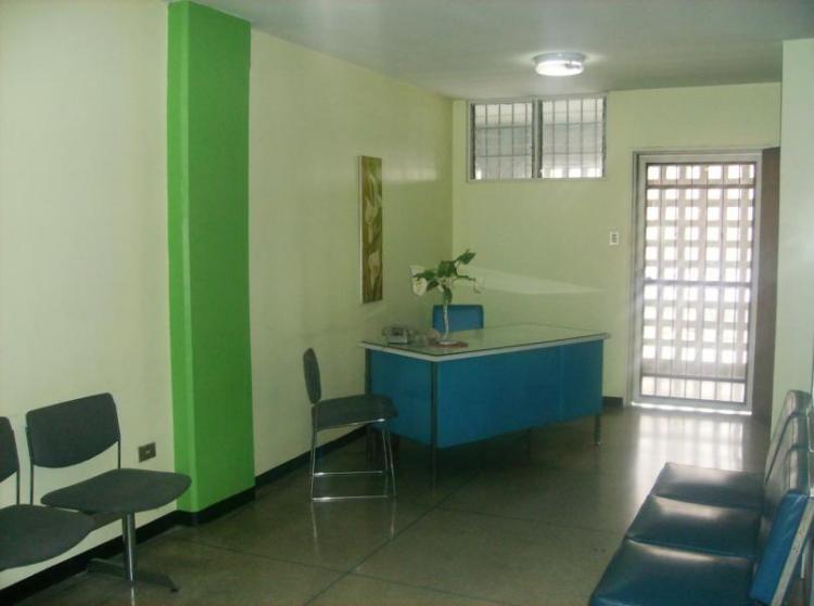 Foto Oficina en Alquiler en Girardot, Maracay, Aragua - BsF 7.500 - OFA50681 - BienesOnLine