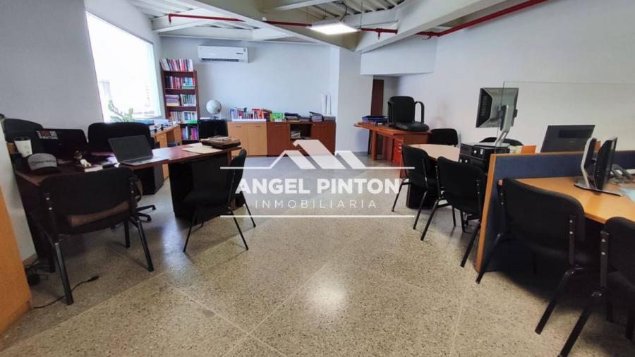 Foto Oficina en Venta en Este, Maracaibo, Zulia - U$D 380.000 - OFV249708 - BienesOnLine