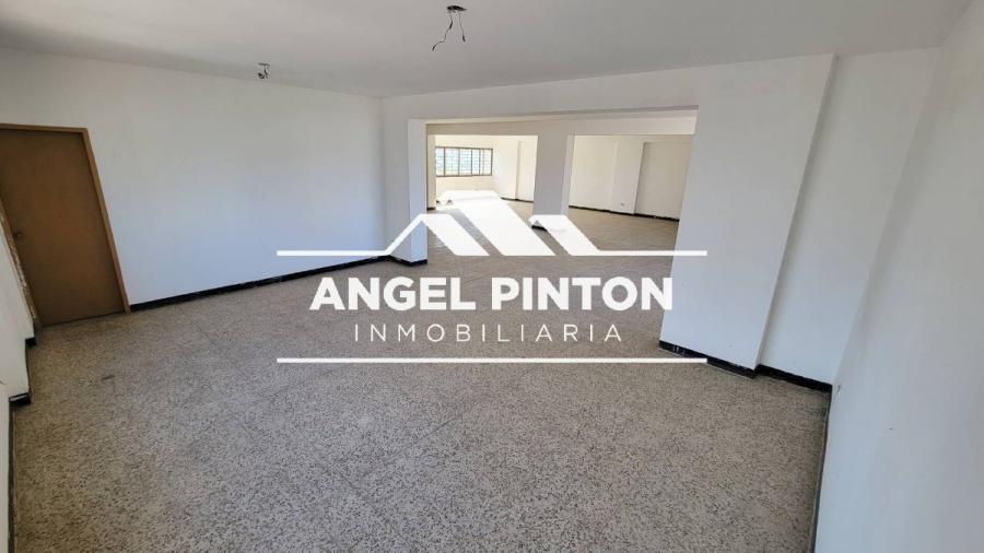 Foto Oficina en Venta en Este, Maracaibo, Zulia - U$D 35.000 - OFV248786 - BienesOnLine