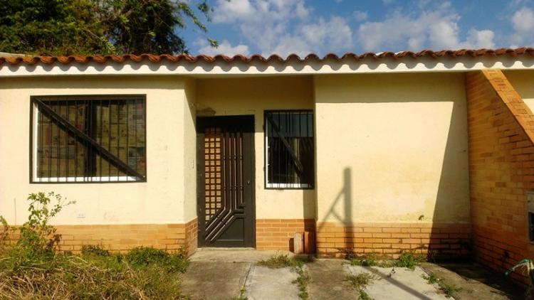 Foto Casa en Venta en San Diego, Carabobo - BsF 118.500.000 - CAV99815 - BienesOnLine