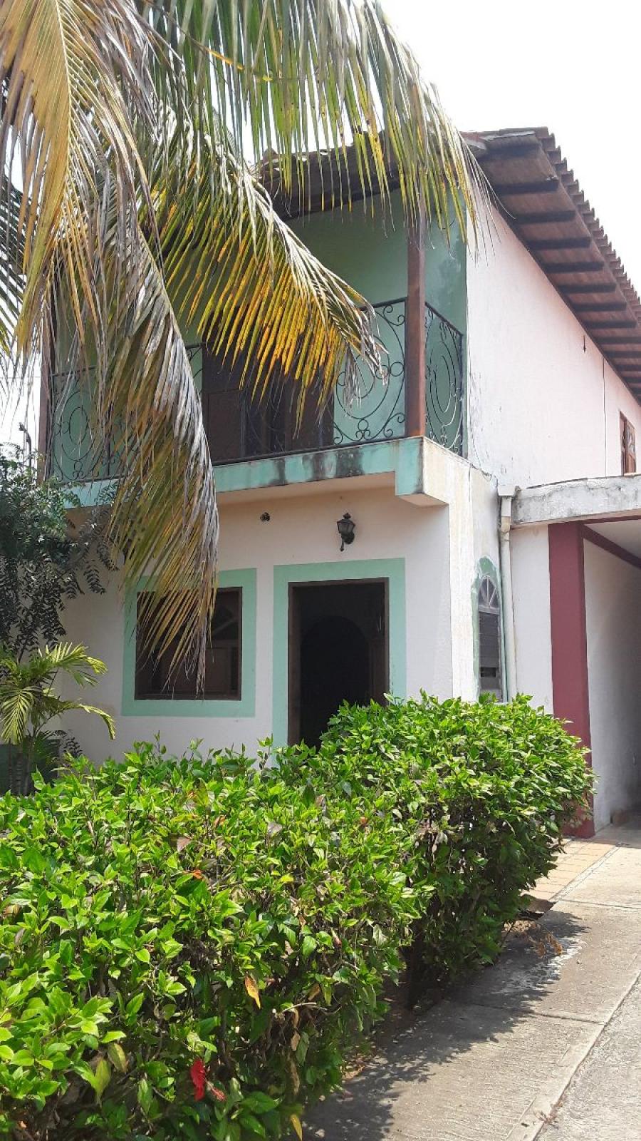 Foto Casa en Venta en Barquisimeto, Lara - U$D 120.000 - CAV135164 - BienesOnLine