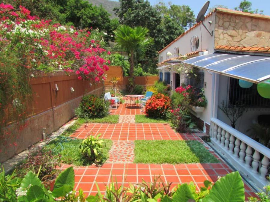 Foto Casa en Venta en CHORONI, ANASTASIO GIRARDOT, Maracay, Aragua - U$D 240.000 - CAV153642 - BienesOnLine