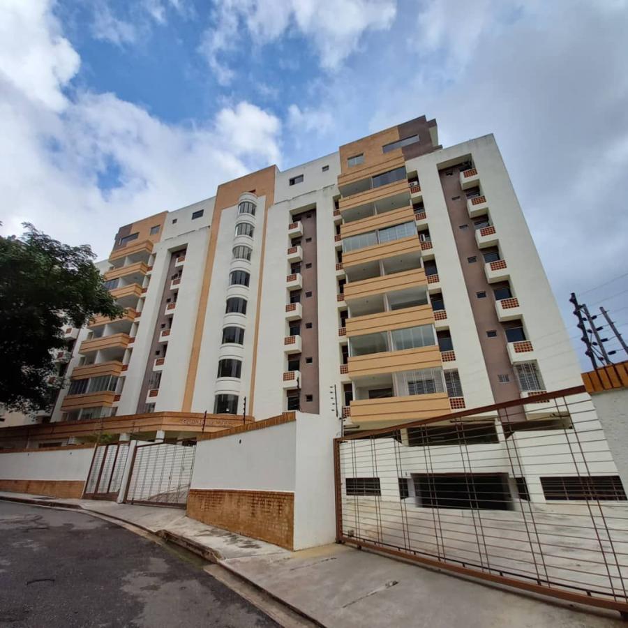 Foto Apartamento en Venta en LOS NISPEROS, Valencia, Carabobo - U$D 67.000 - APV182213 - BienesOnLine