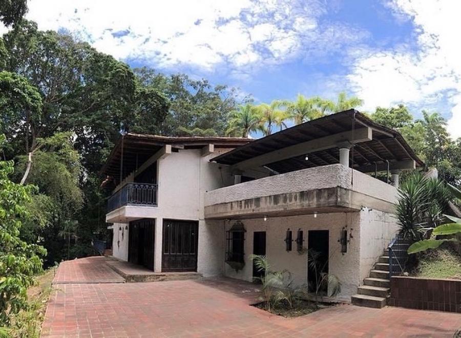 Foto Casa en Venta en Municipio Baruta, Prados del Este, Distrito Federal - U$D 300.000 - CAV178167 - BienesOnLine