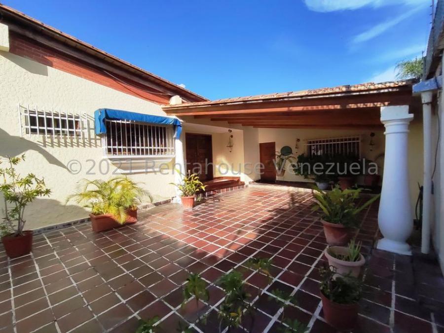 Foto Casa en Venta en Baruta, Prados del Este, Distrito Federal - U$D 299.000 - CAV167248 - BienesOnLine