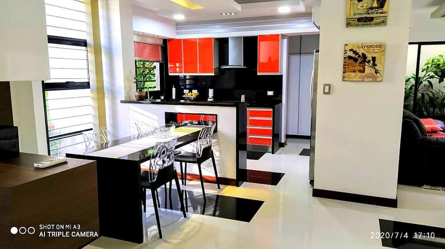 Home in Metric Way