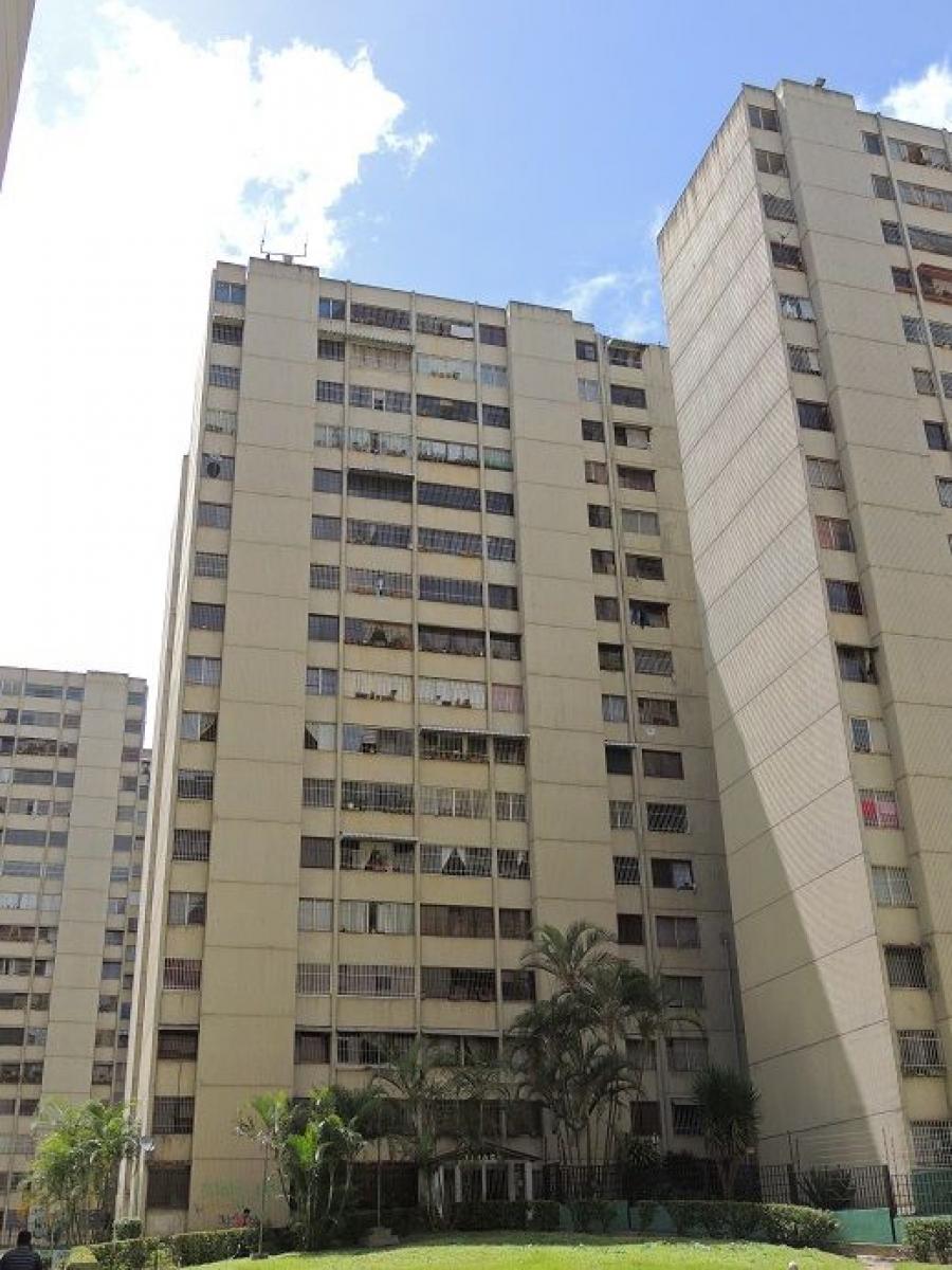 Foto Apartamento en Venta en San Antonio de Los Altos, Miranda - BsF 19.996 - APV112684 - BienesOnLine