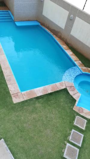 RE/MAX BLUE Vende Apartamento en Montealto, Sector Paraiso