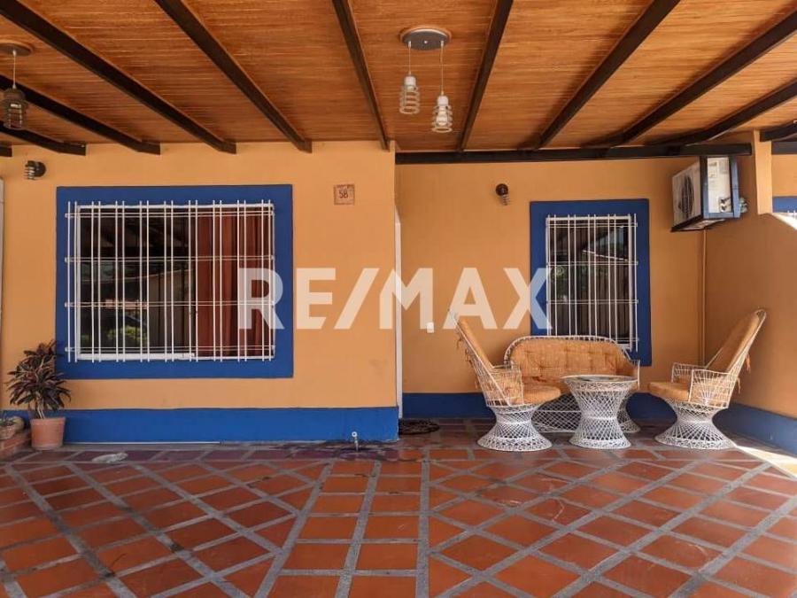 Foto Casa en Venta en Urbanizacin Valle de Oro, Conjunto Residencial Los Budares, Carabobo - U$D 40.000 - CAV151965 - BienesOnLine