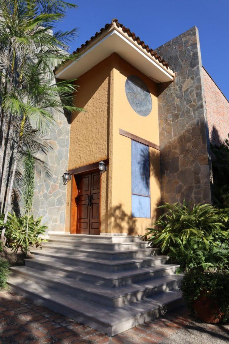 Foto Casa en Venta en SAN JOSE, urb. Guataparo, Carabobo - U$D 480.000 - CAV199874 - BienesOnLine
