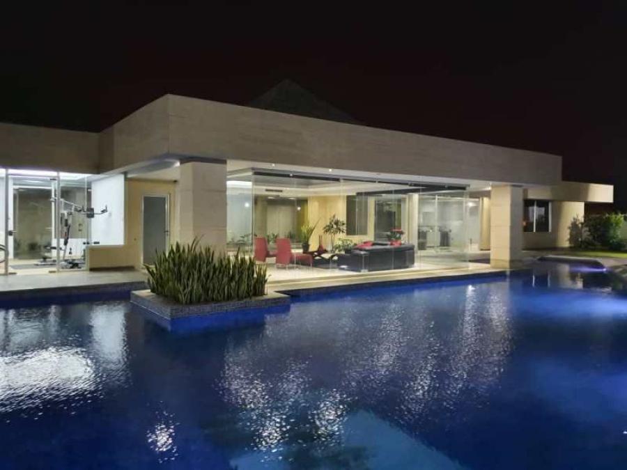 Home in Metric Way