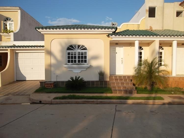 Foto Casa en Alquiler en olegario villalobos, Maracaibo, Zulia - BsF 12.000 - CAA43658 - BienesOnLine