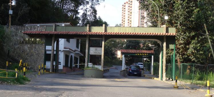 Foto Apartamento en Venta en San Antonio de Los Altos, Miranda - BsF 2.200.000.000 - APV100704 - BienesOnLine