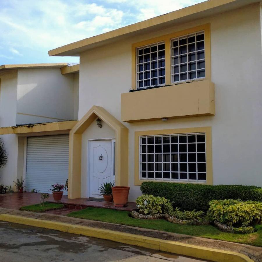 Foto Casa en Alquiler en MARACAIBO, MARACAIBO, Zulia - U$D 500 - CAA156495 - BienesOnLine