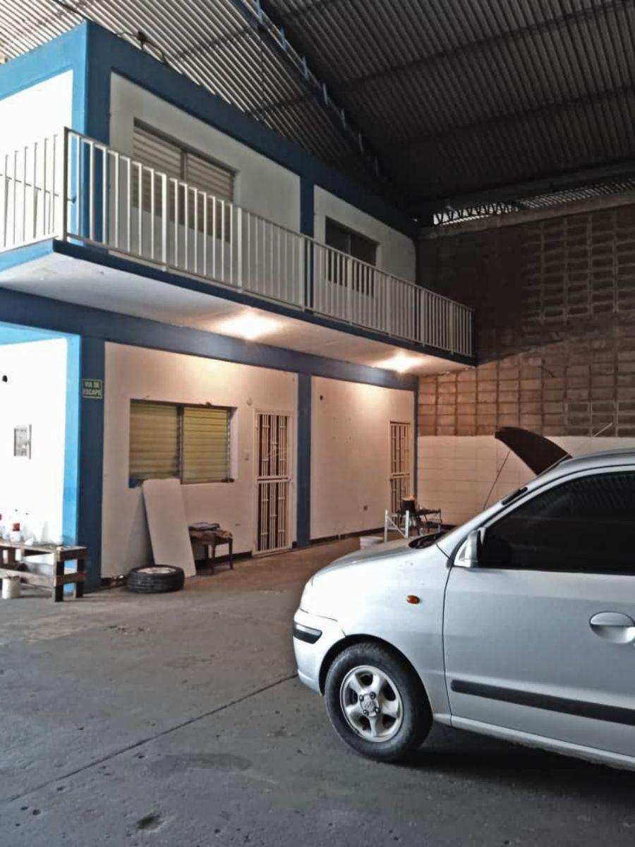 Home in Metric Way