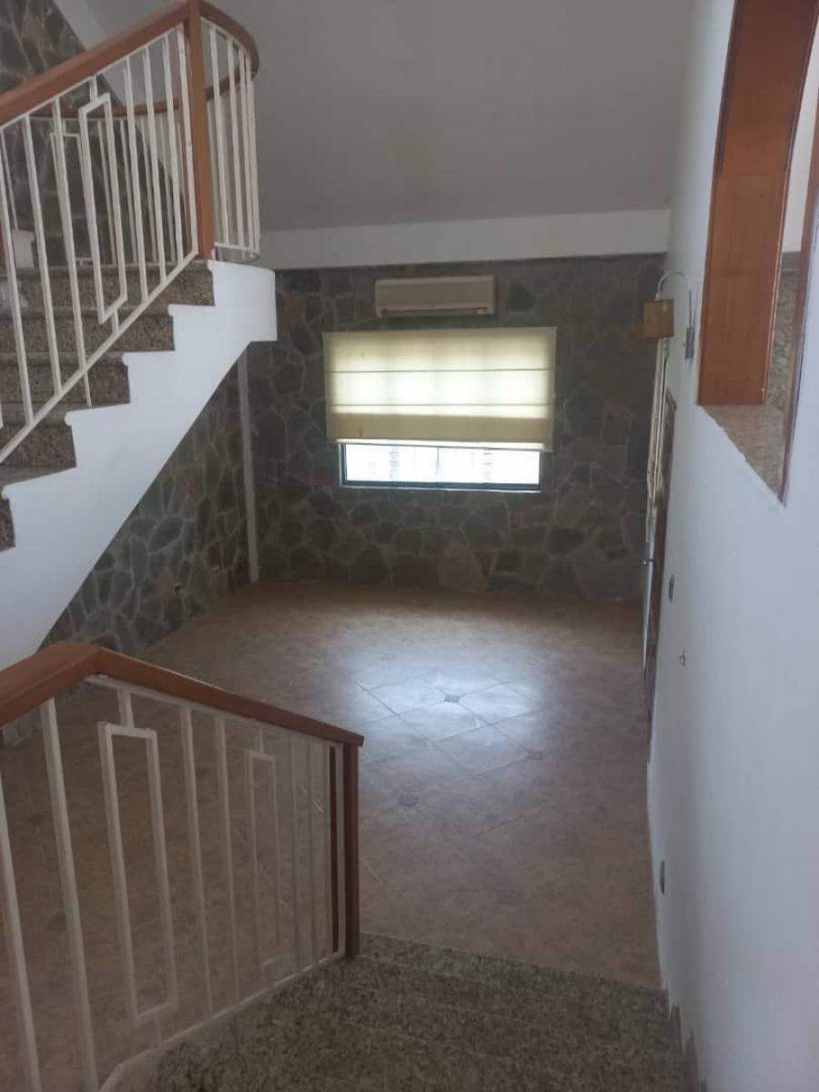 Foto Casa en Alquiler en SAN JOSE, Valencia, Carabobo - U$D 900 - CAA223100 - BienesOnLine