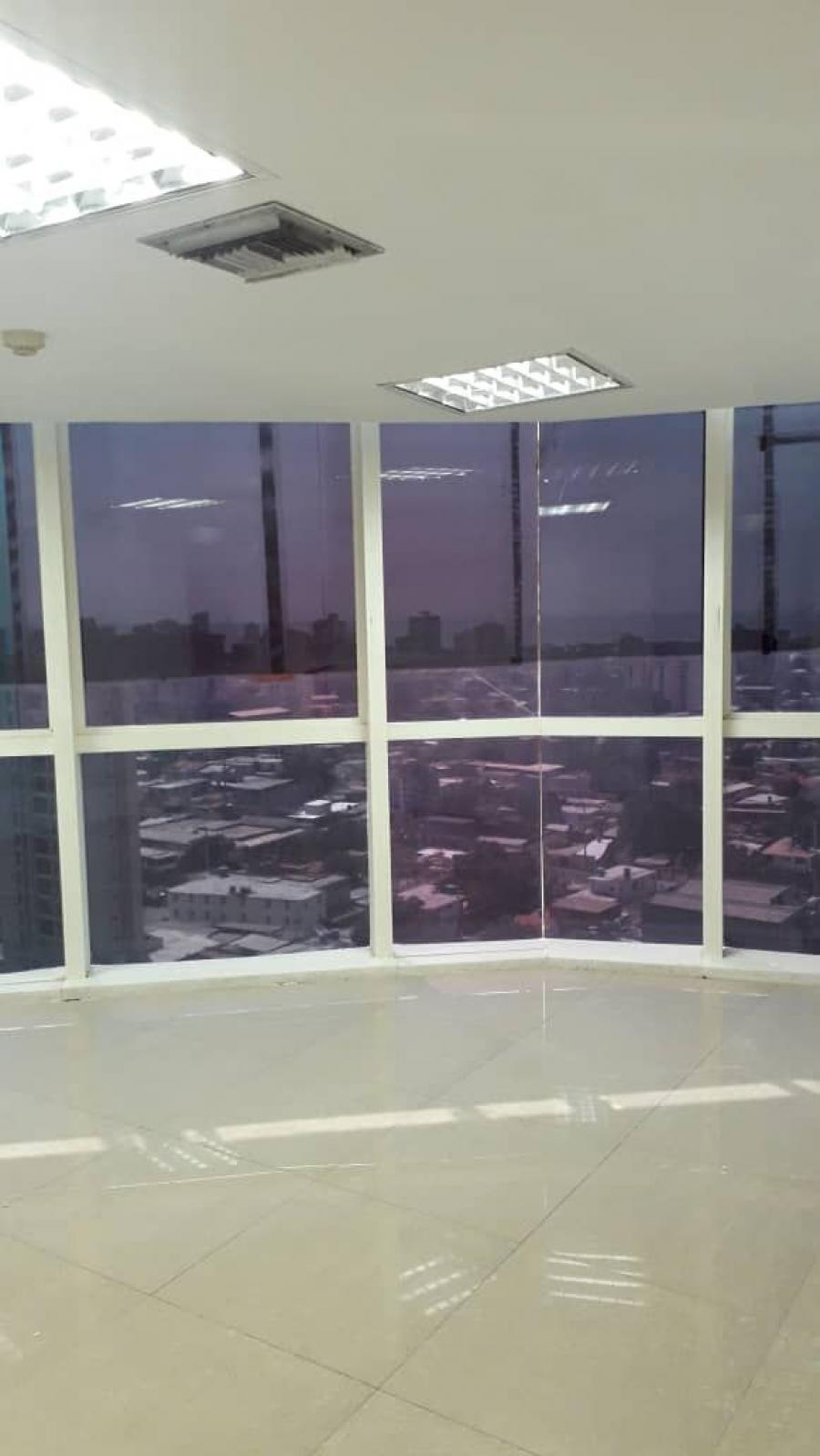 Foto Oficina en Alquiler en Olegario Villalobos, Maracaibo, Zulia - U$D 500 - OFA125916 - BienesOnLine