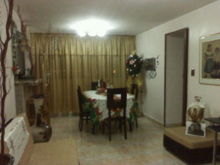 Foto Apartamento en Venta en LOS GUAYOS, Los Guayos, Carabobo - BsF 2.450.000 - APV61860 - BienesOnLine