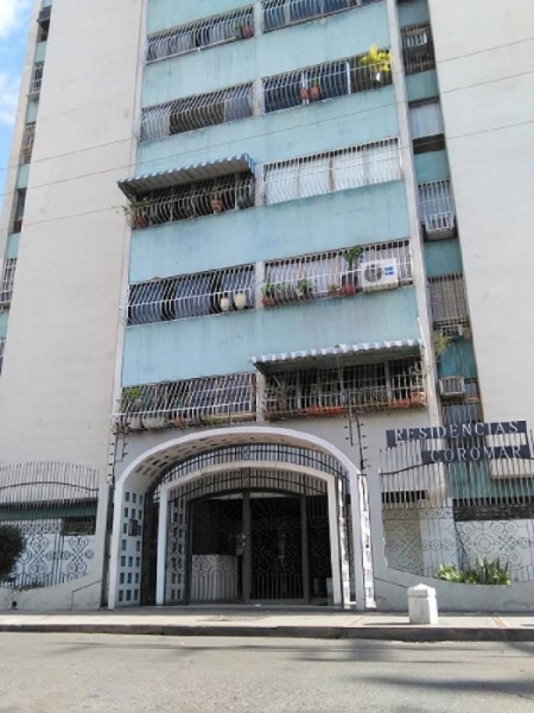 Foto Apartamento en Venta en jose casanova godoy, Maracay, Aragua - BsF 13.780.000.000 - APV105876 - BienesOnLine