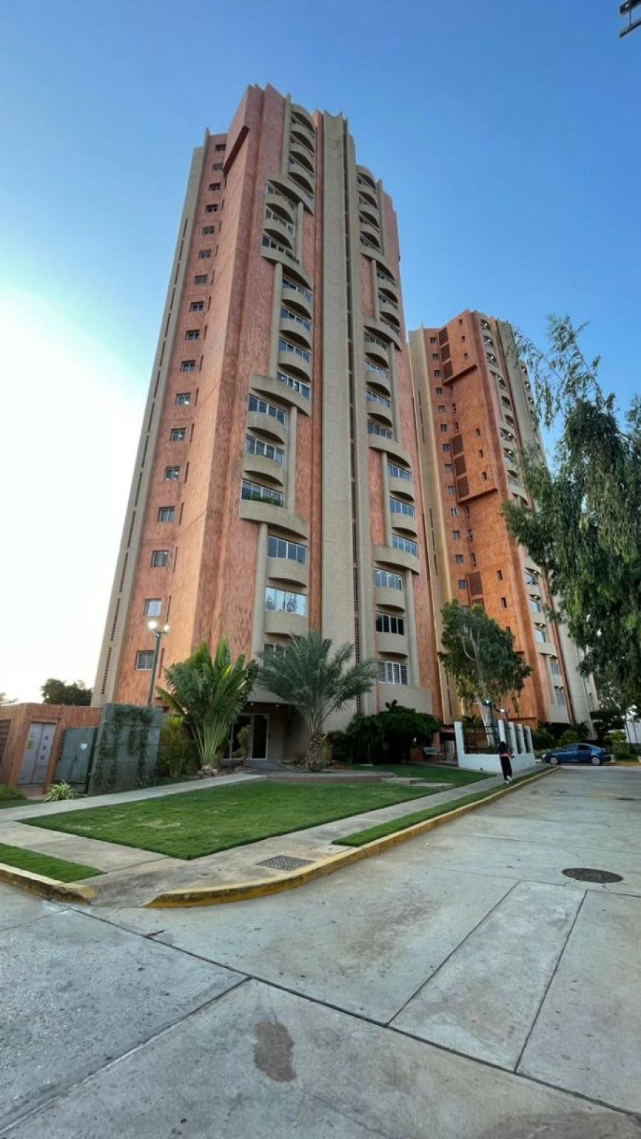 Foto Apartamento en Venta en Olegario villalobos, Maracaibo, Zulia - U$D 35.000 - APV210721 - BienesOnLine