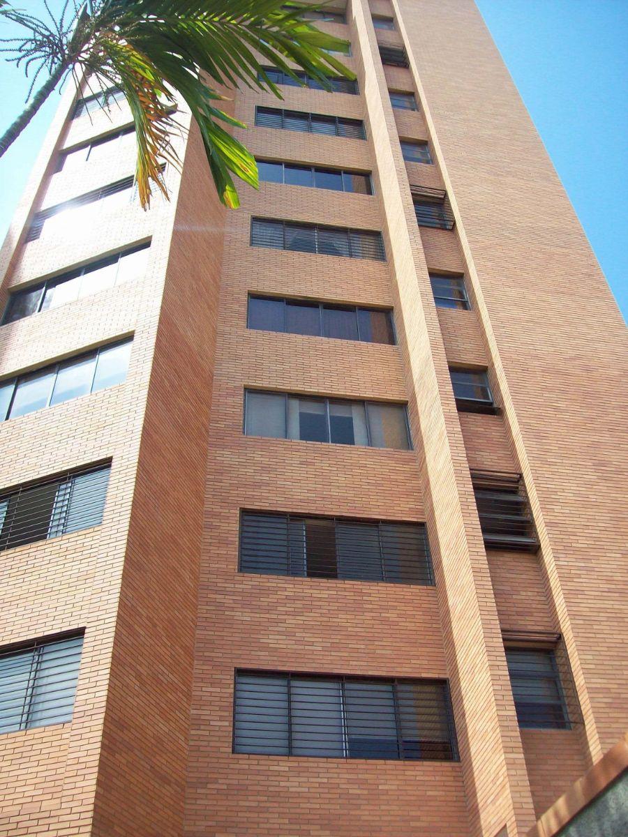 Foto Apartamento en Venta en Olegario Villalobos, TIERRA NEGRA, Zulia - U$D 61.000 - APV120129 - BienesOnLine