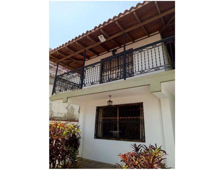 Foto Casa en Venta en Macaracuay, Macaracuay, Distrito Federal - U$D 180.000 - CAV212676 - BienesOnLine