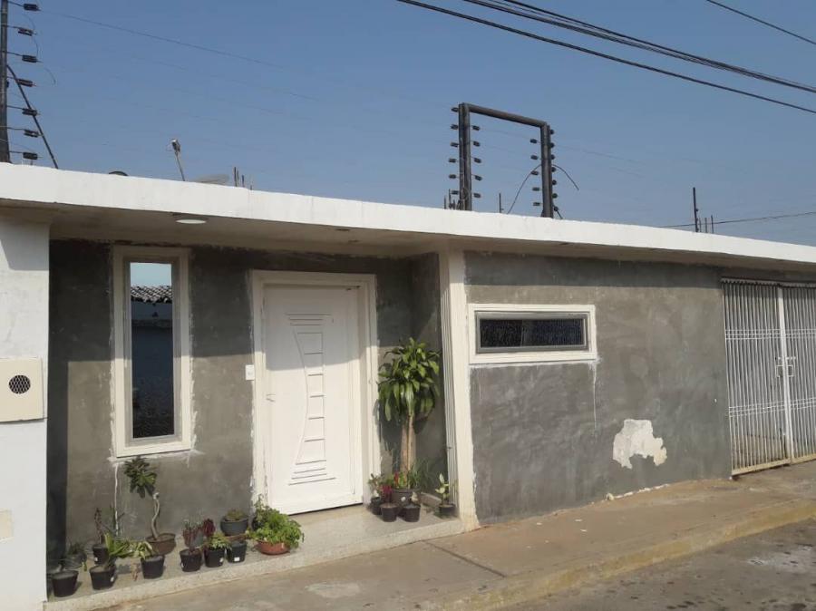 Foto Casa en Venta en Maracaibo, Maracaibo, Zulia - U$D 14.000 - CAV152110 - BienesOnLine