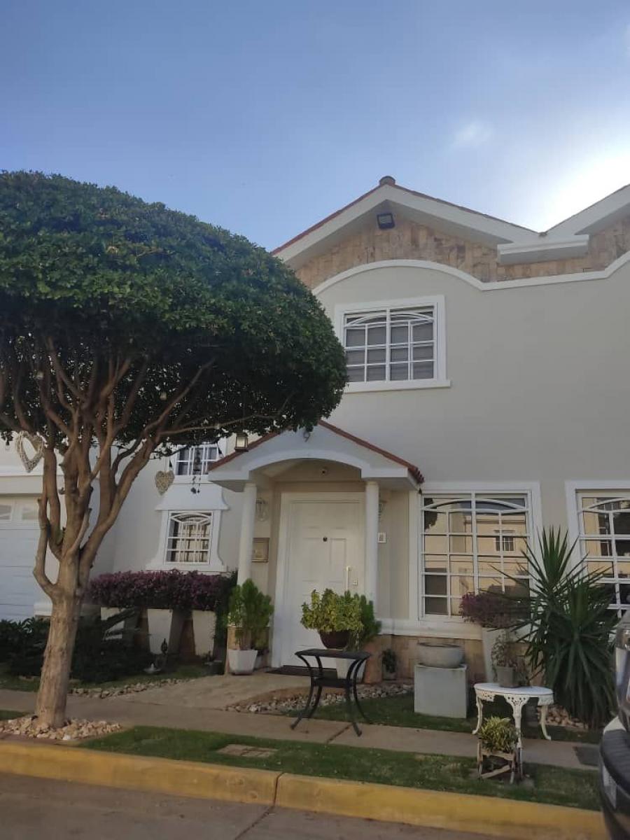 Foto Casa en Venta en Maracaibo, Maracaibo, Zulia - U$D 52.000 - CAV144548 - BienesOnLine