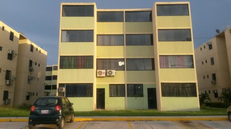 Foto Apartamento en Venta en Paraparal, Los Guayos, Carabobo - BsF 11.680.000 - APV88325 - BienesOnLine
