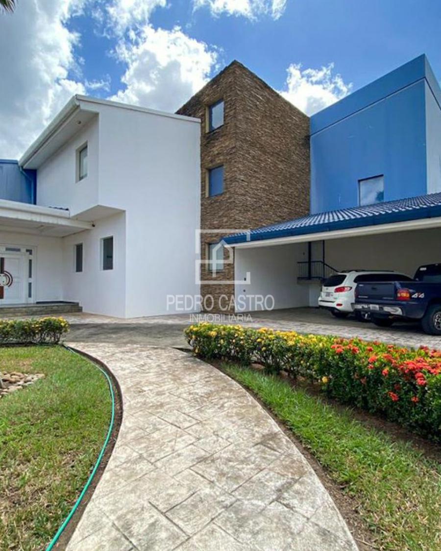 Home in Metric Way