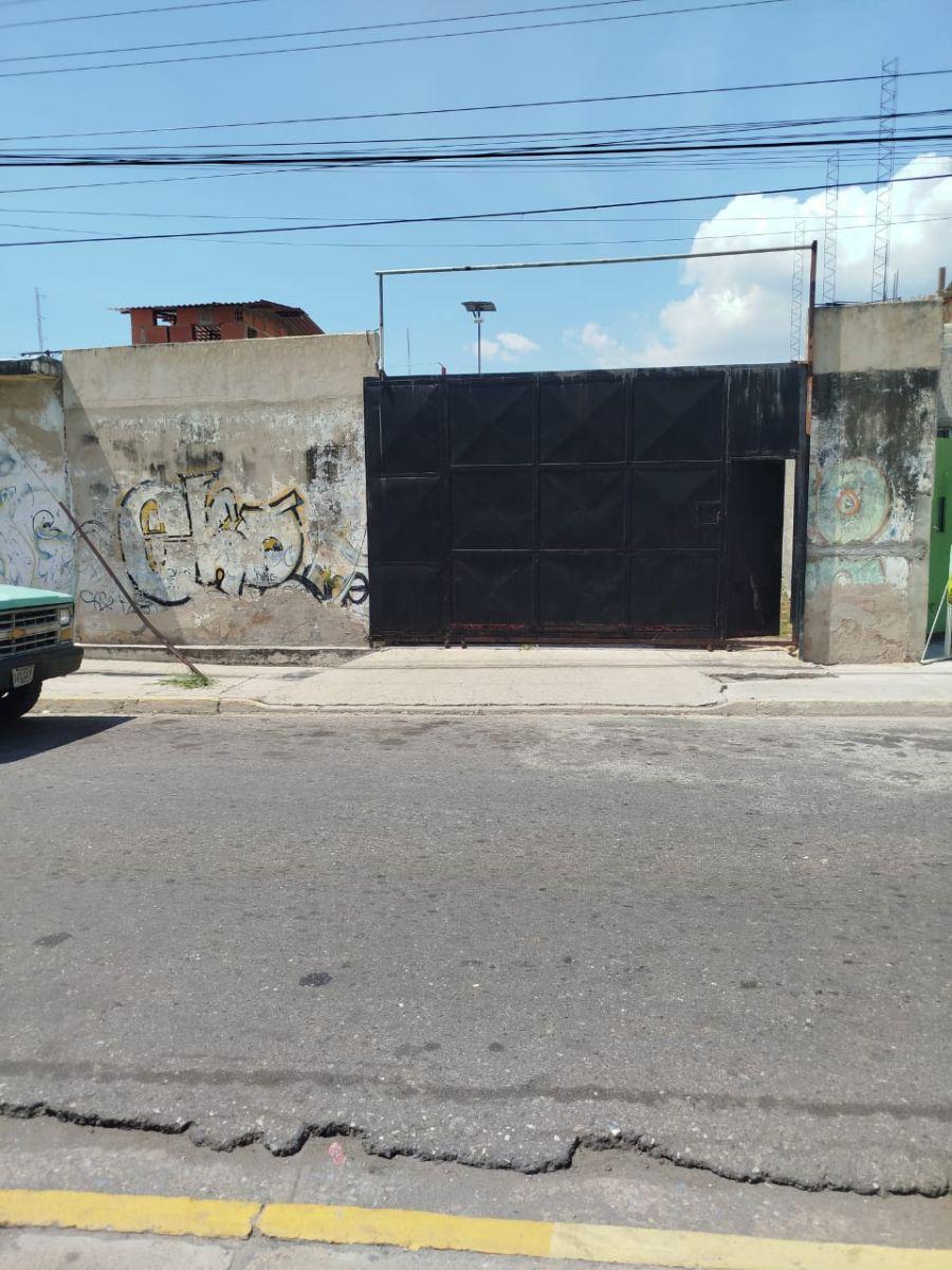 Home in Metric Way