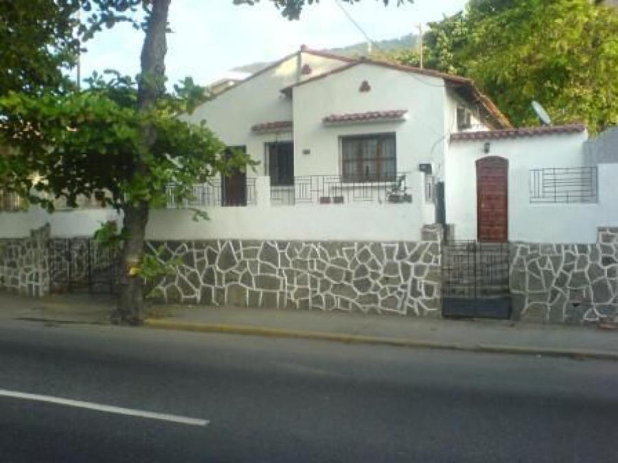 Foto Casa en Venta en Macuto, Macuto, Vargas - U$D 180.000 - CAV187325 - BienesOnLine