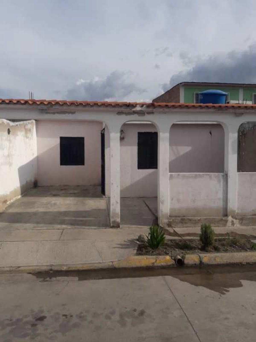 Foto Casa en Venta en URB. PARAPARAL, Los Guayos, Carabobo - BsF 7.500 - CAV123655 - BienesOnLine