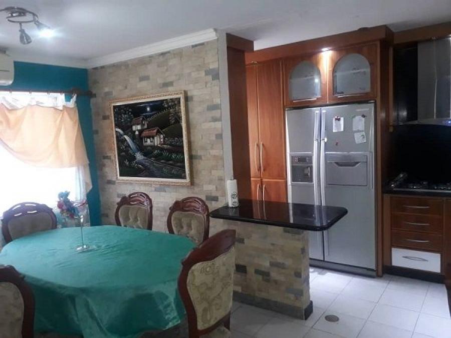 Foto Apartamento en Venta en Los Guayos, Carabobo - U$D 11.000 - APV126481 - BienesOnLine