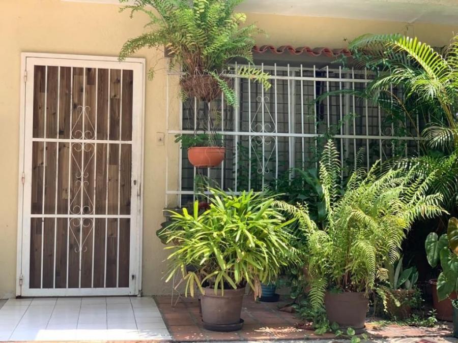 Foto Casa en Venta en Valencia, Valencia, Carabobo - U$D 52.000 - CAV154627 - BienesOnLine