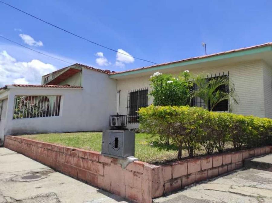 Foto Casa en Venta en Los Guayos, Carabobo - U$D 17.000 - CAV150496 - BienesOnLine