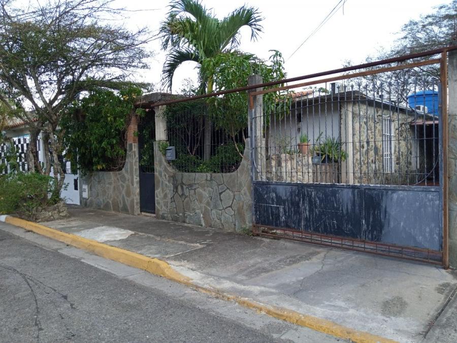 Foto Casa en Venta en LOMAS DE LA ESMERALDA, LOMAS DE LA ESMERALDA, Carabobo - U$D 32.000 - CAV203762 - BienesOnLine