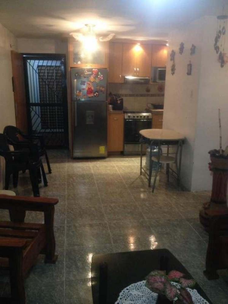 Foto Apartamento en Venta en PARAPARAL LOS GUAYOS  ESTADO CARABOBO, Los Guayos, Carabobo - BsF 53.000.000 - APV102637 - BienesOnLine