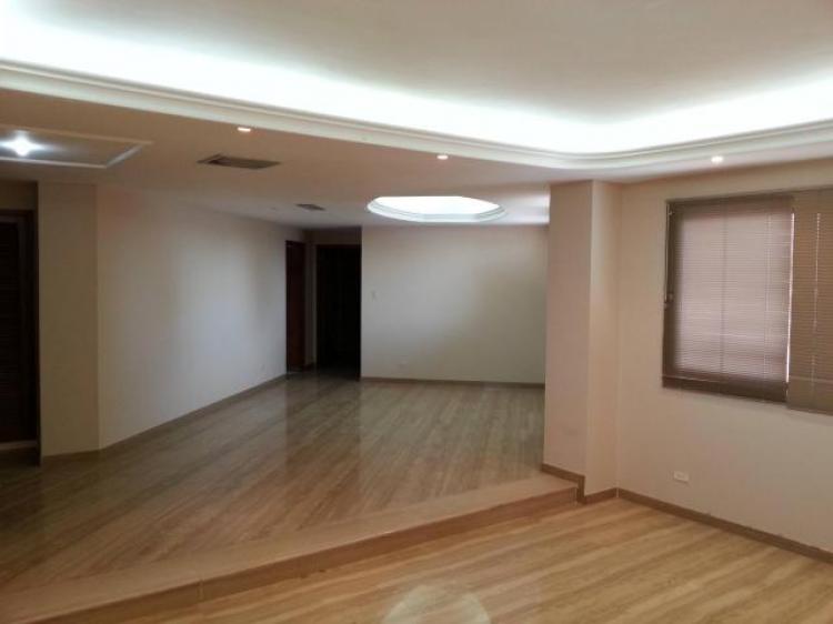 Foto Apartamento en Venta en Tierra Negra, Maracaibo, Zulia - BsF 7.000.000 - APV49786 - BienesOnLine